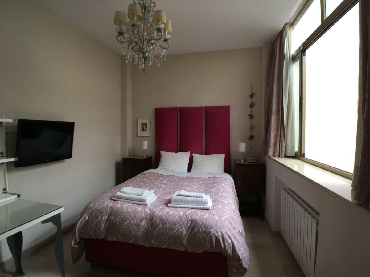 Guest House Europa 12 Sevilla Kültér fotó