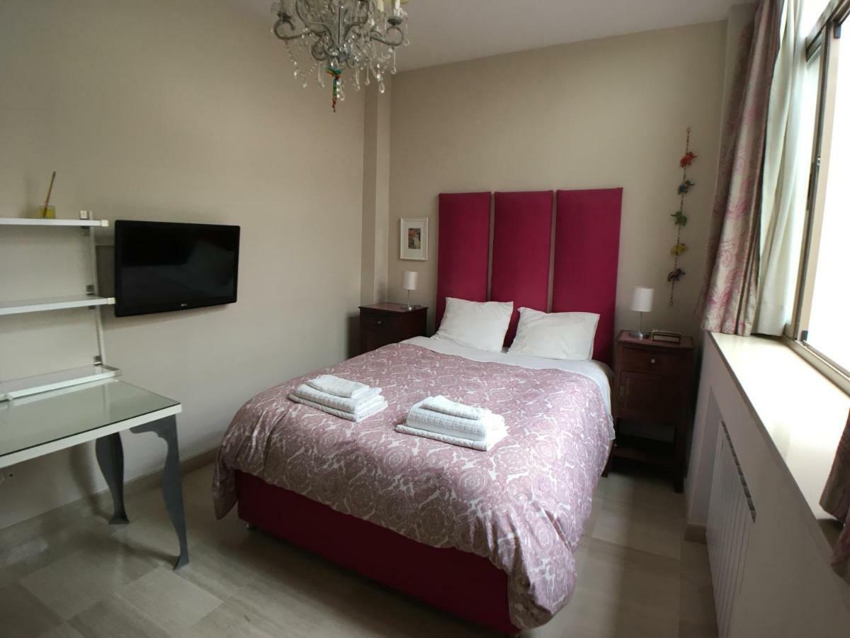 Guest House Europa 12 Sevilla Kültér fotó